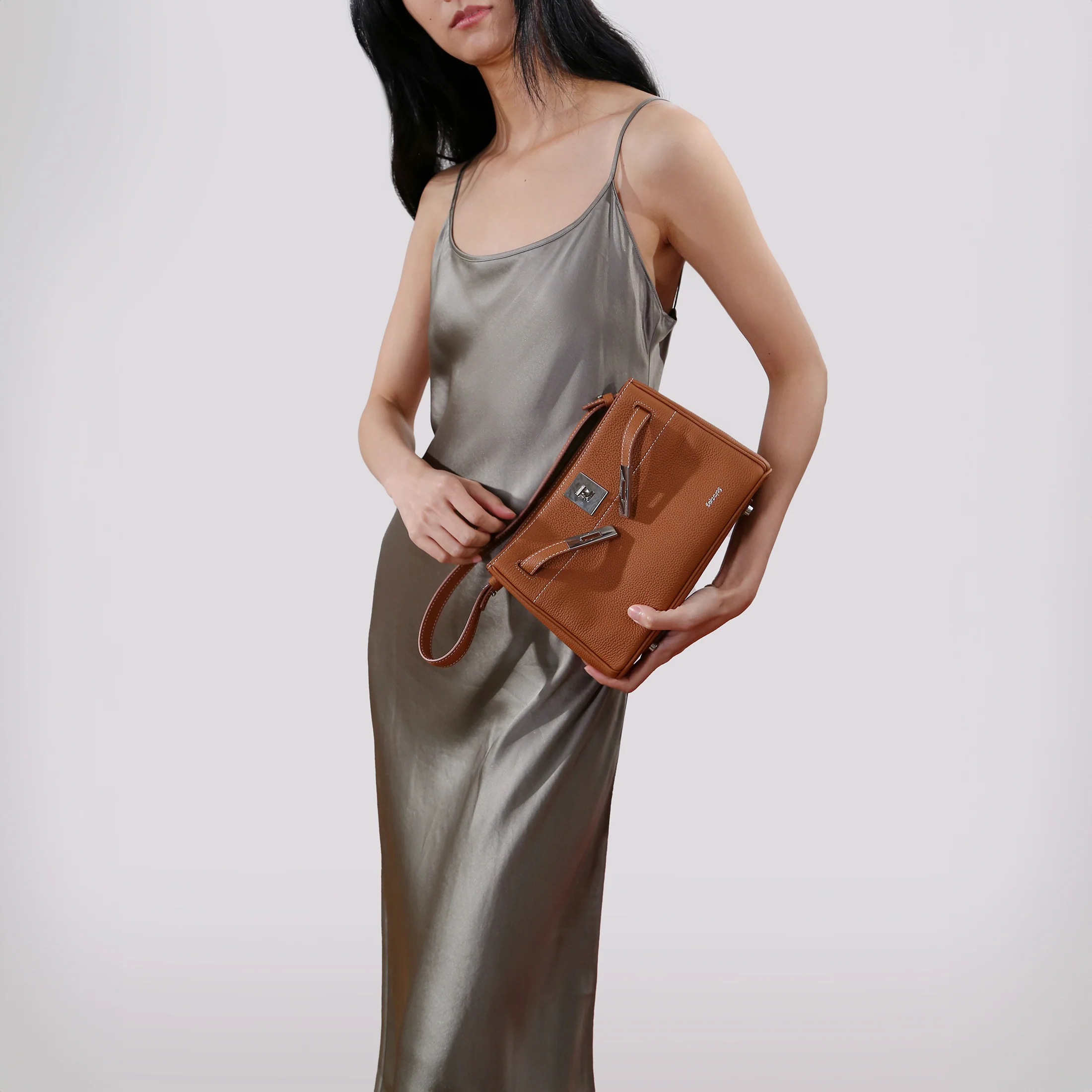 SAOIRSE Soft Structural Belt Tote II Mini - Image 6