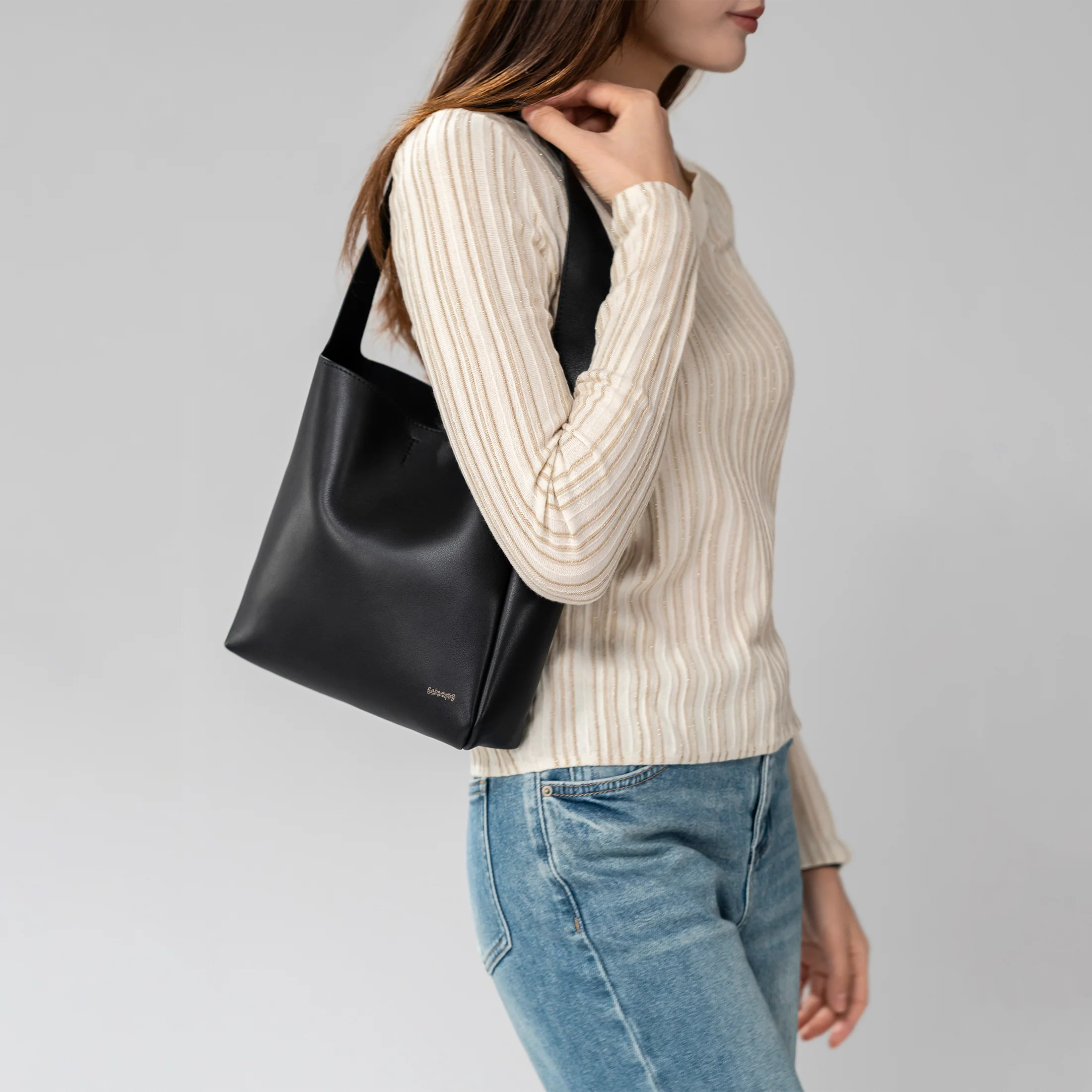 VERA Flat Bucket Tote Bag - Image 3